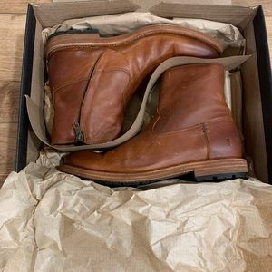Frye Bowery Leather Chelsea Boots Tan 8